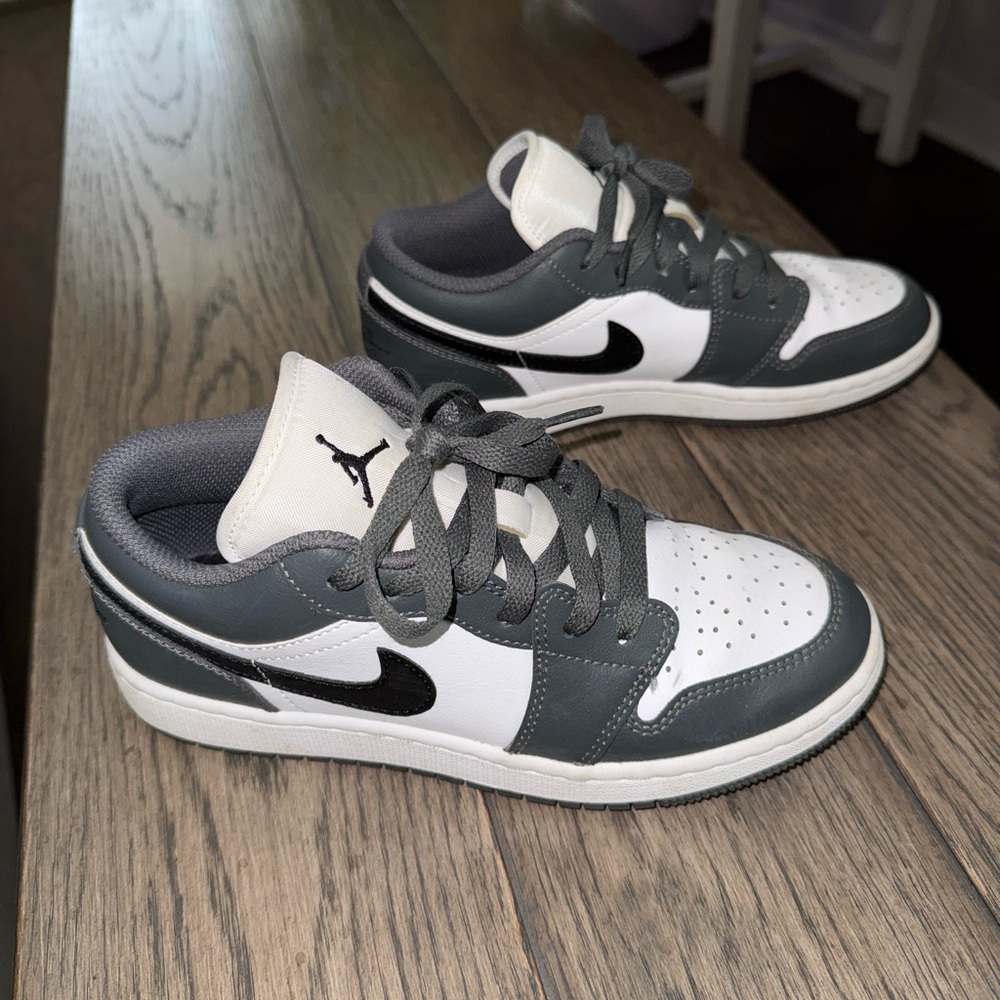 Nike Air Jordan Low - Gray and White 4.5Y